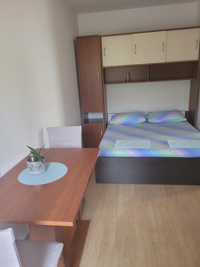 Apartmani Tonci Pag Pag Town Buitenkant foto