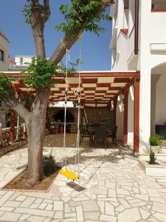 Apartmani Tonci Pag Pag Town Buitenkant foto